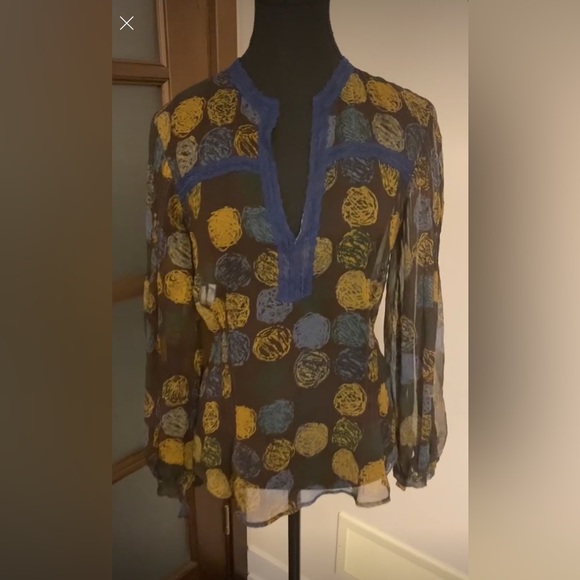 BCBG Silk Sheer Geometric Blouse with Balloon Sleeves and Lace Trim size S - Picture 2 of 11